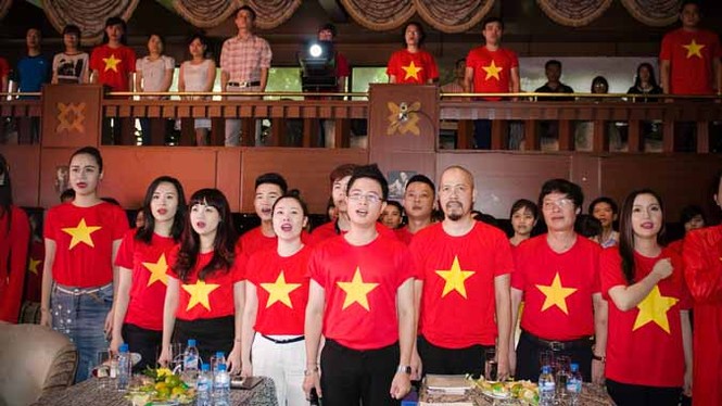 Yêu nước một cách nghệ thuật - ảnh 1